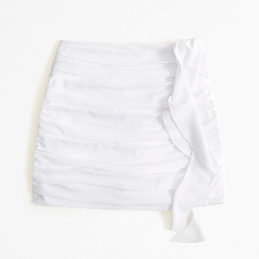 NWT sold out Abercrombie & Fitch cascading ruffle mini skort XL new White